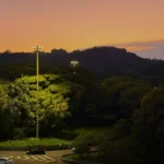 An image of the evening view of Lianhua Mountain in Shenzhen.